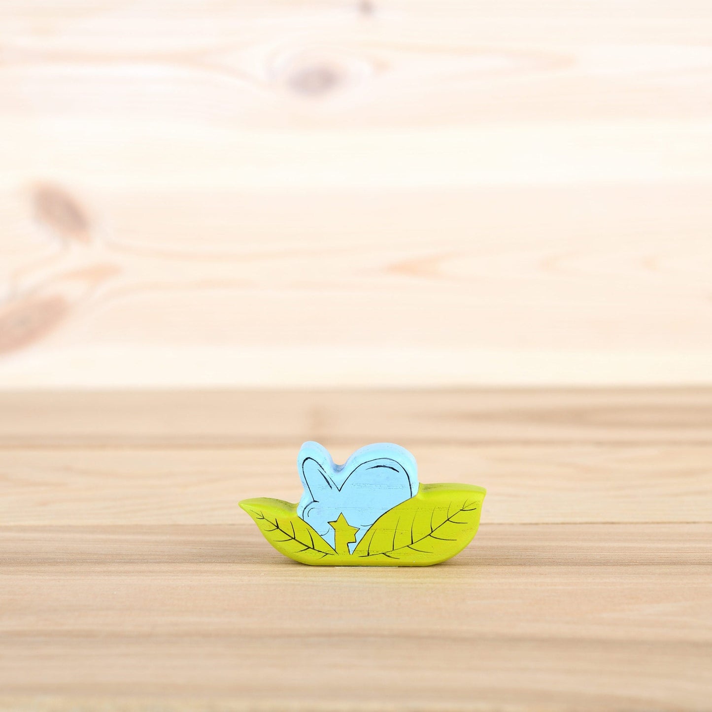 Wooden blue flower toy